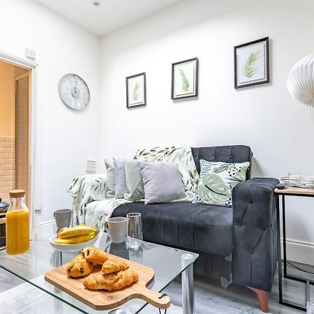 Prime Location - Cosy Apartment Near Emirates Stadium Londra Exterior foto